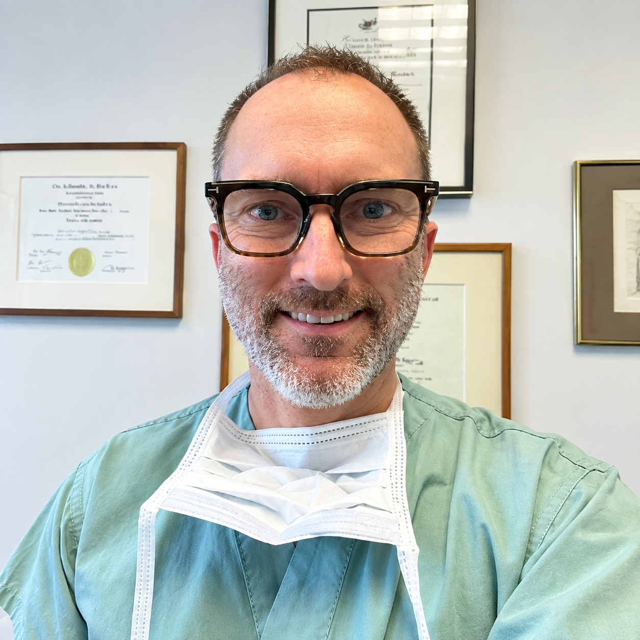 Dr Chirs G Andrew Upper GI and General Surgeon